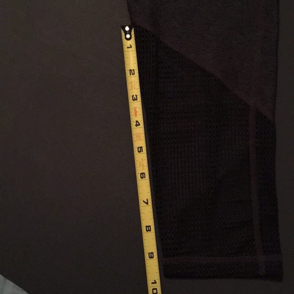 Zella Capris NWT Size Large with fun net detail - Picture 4 of 4